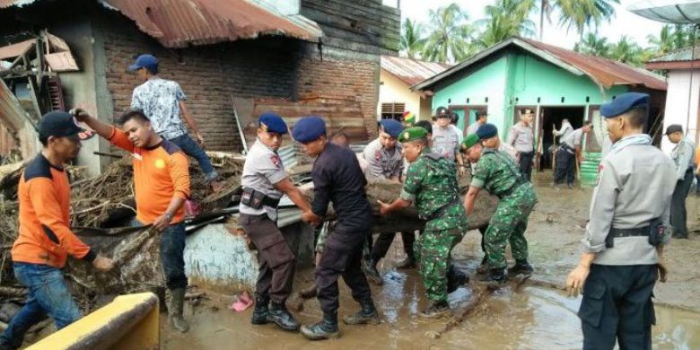 Sehari Setelah Dikunjungi Presiden Jokowi,Padang Sidimpuan Disapu Banjir