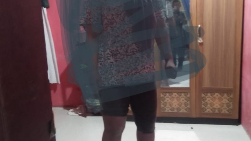 Suami Temukan Istri Tewas Gantung Diri Dengan Tali Di Kamar
