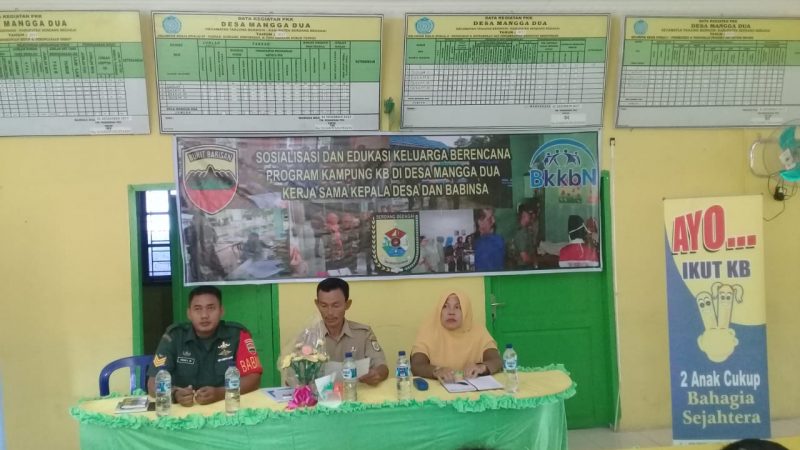 Korami 11/TB dari Kodim 0204/DS Turut Sosialisasikan Program BKKBN di Desa Mangga Dua