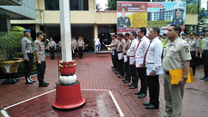 Kapolres Metro Jakarta Pusat Pimpin Apel Pagi Anggota