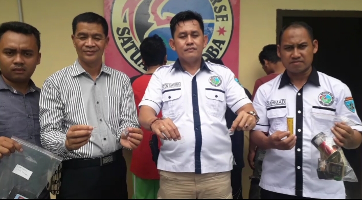 Oknum PNS dan Seorang Temannya Ditangkap Polisi Terkait Peredaran Sabu