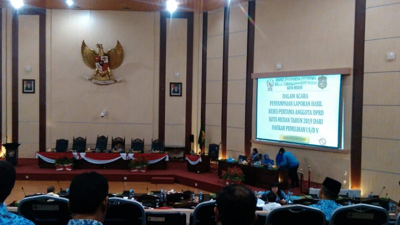 H. Iswanda Nanda Ramli Memimpin Rapat Paripurna Di DPRD kota Medan