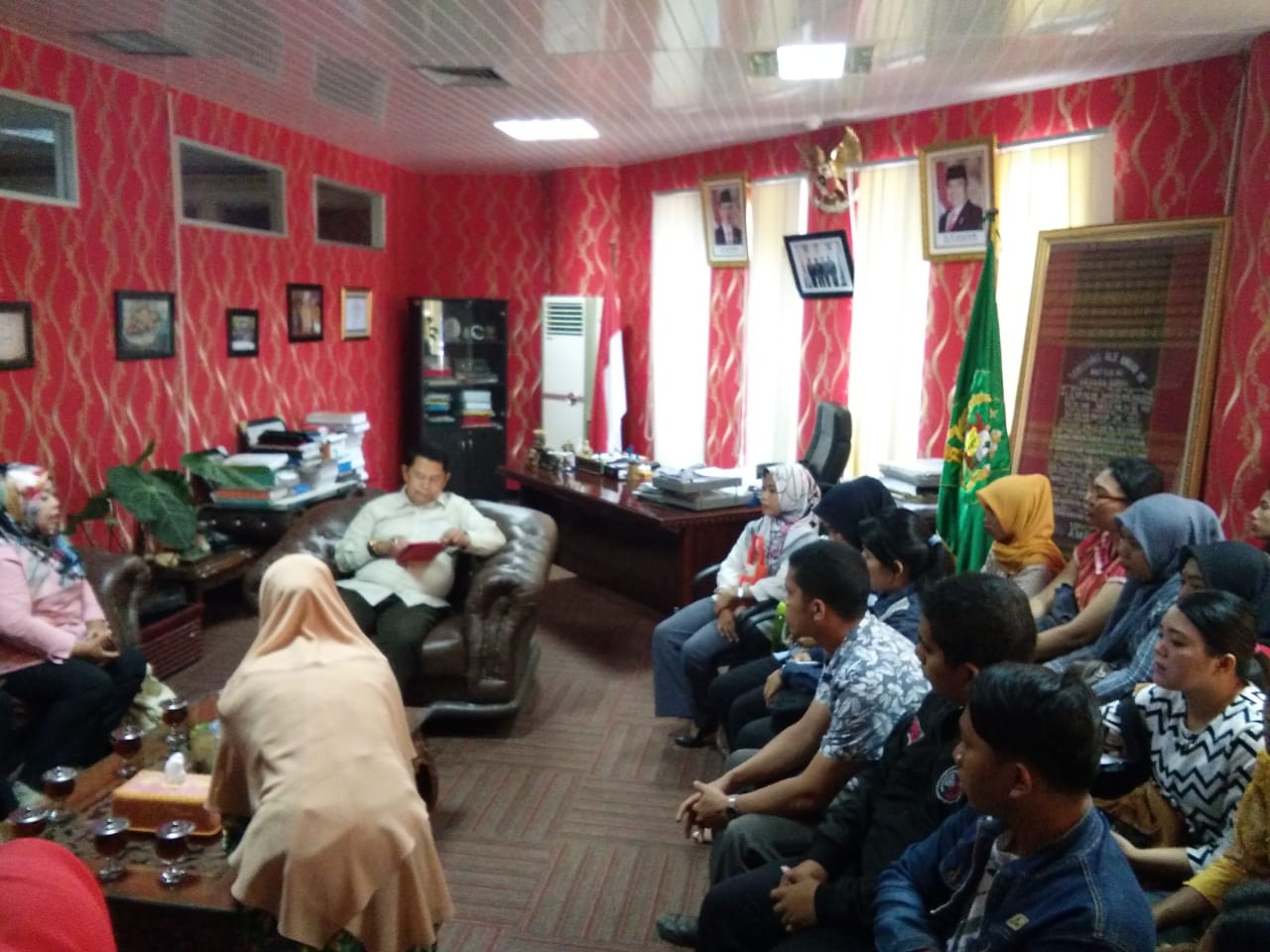 Tidak Dapat Gaji, Puluhan Karyawan RS Sari Mutiara Ngadu Kepada Ketua DPRD Kota Medan