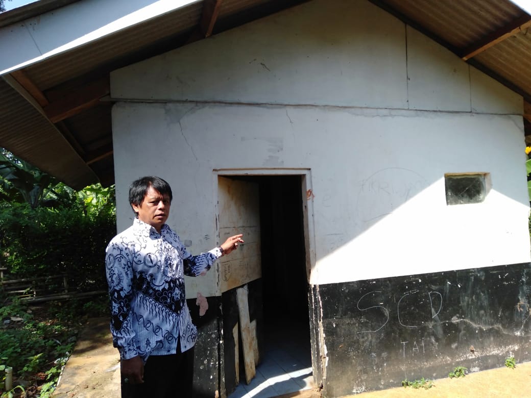 Tahun Politik, Ironis Toilet Sekolah Rusak, Pemda Purwakarta Diminta Realisasikan Sarana Fisik