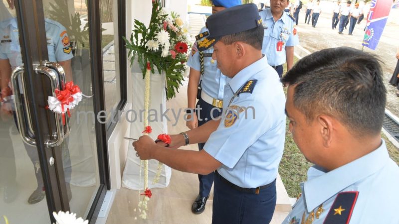 KSAU. Marsekal TNI Yuyu Sutisna Resmikan Aula dan Poliklinik Kosek Hanudnas III