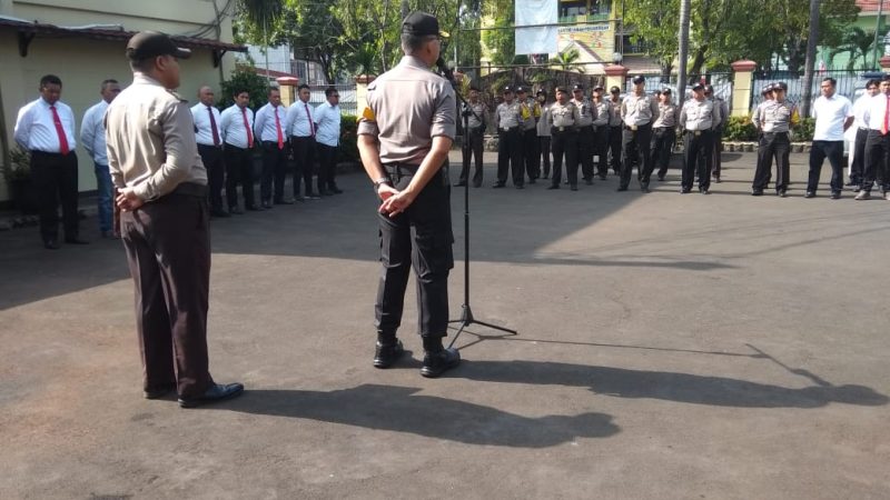 Kapolsek Metro Penjaringan Pimpin Apel Pagi