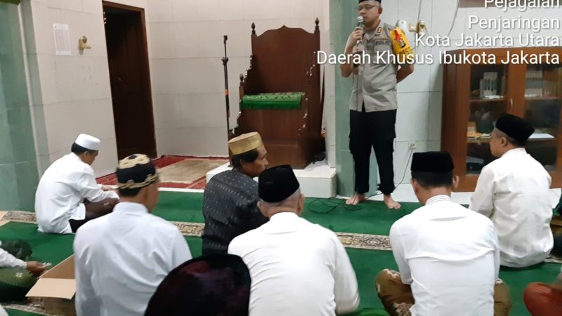 Kasat Reskrim Polrestro Jakarta Utara Laksanakan Program Safari Kamtibmas Sholat Subuh Berjamaah