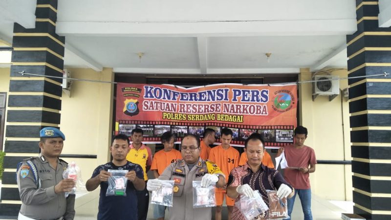 GKN di Tiga Lokasi, Polres Sergai Meringkus  Empat Orang Pengedar Sabu
