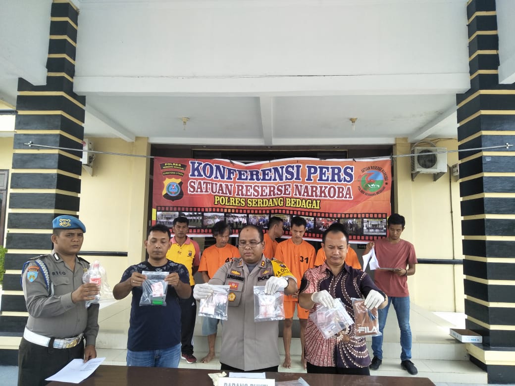 GKN di Tiga Lokasi, Polres Sergai Meringkus  Empat Orang Pengedar Sabu