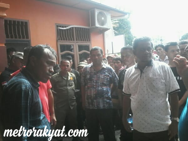 Bawaslu Tapteng Tetap Layani Pengaduan Kecurangan Pemilu Walpun Hari Libur