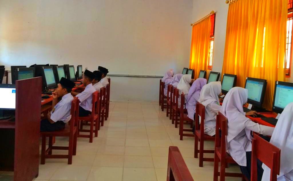 271 Siswa SMPN 1 Matang Kuli Ikut UNBK