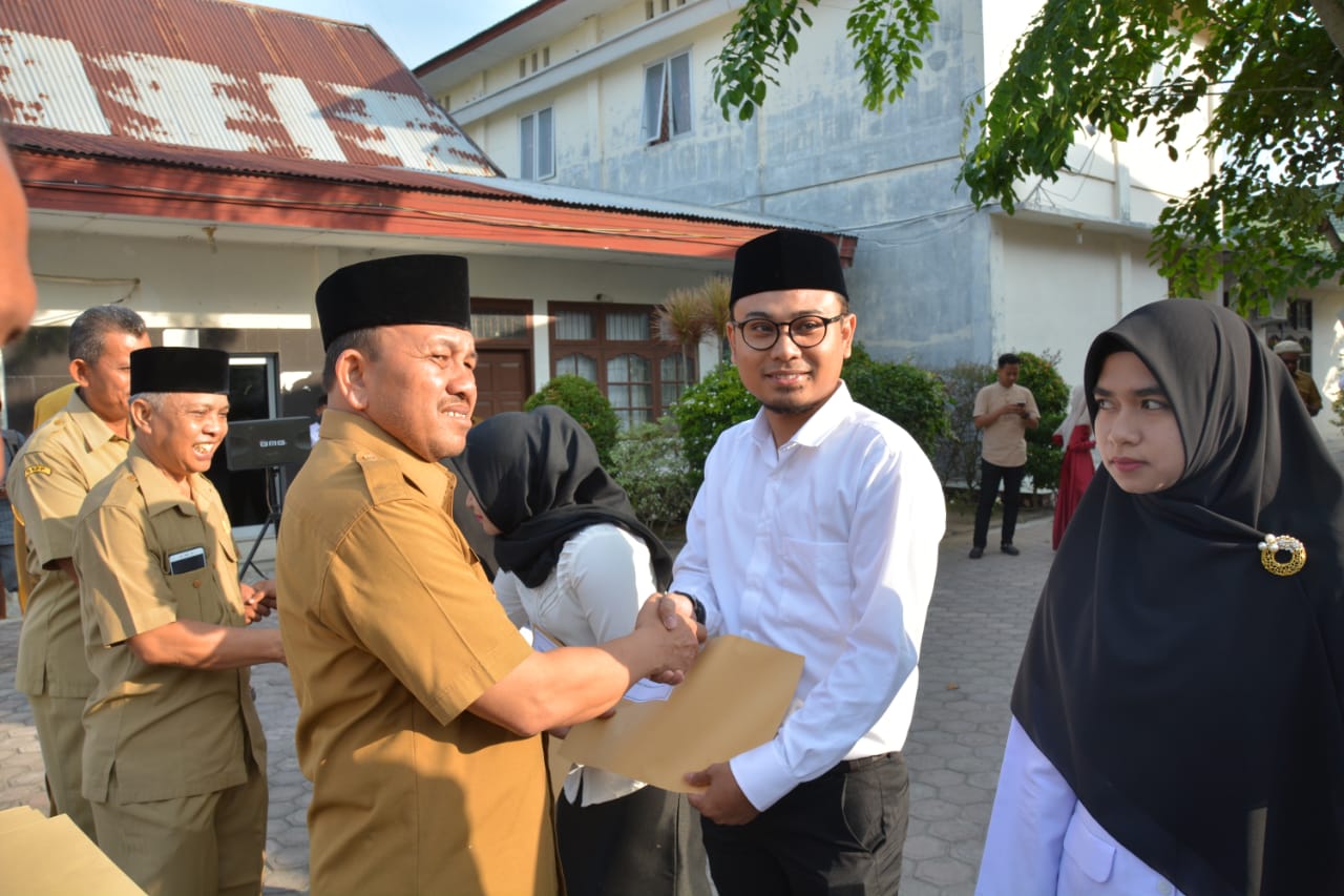 Wakil Walikota Langsa Serahkan SK CPNS