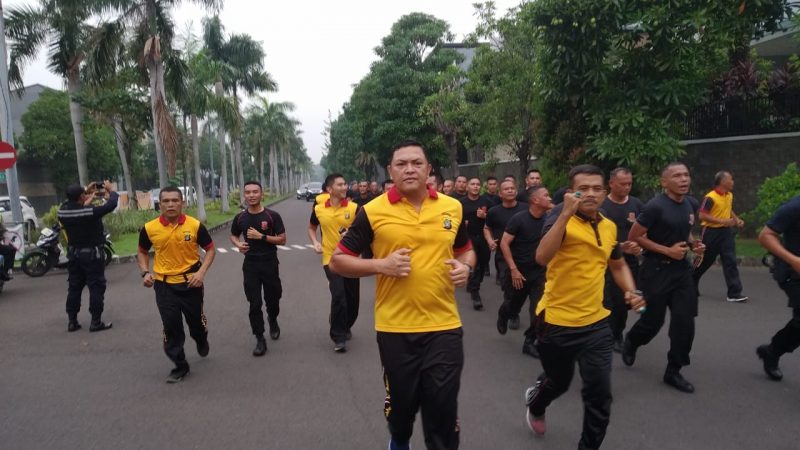Polres Metro Jakarta Barat Dan Jajaran Olah Raga Bersama Brimob Nusantara