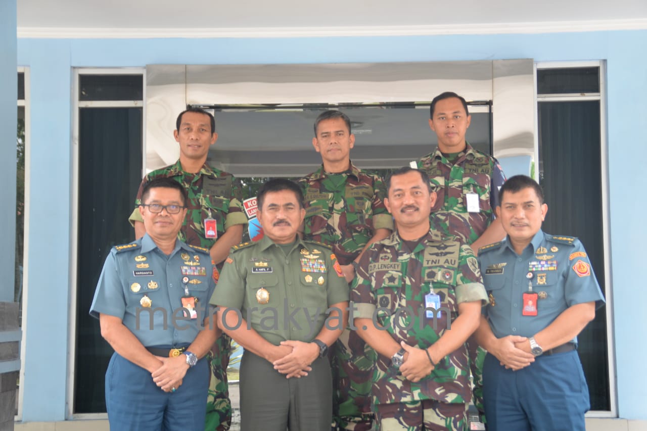 Kuker PA Sahli TK III Bid Sosbudkam Ham dan  Narkoba  Panglima  TNI  di Lanud Soewondo