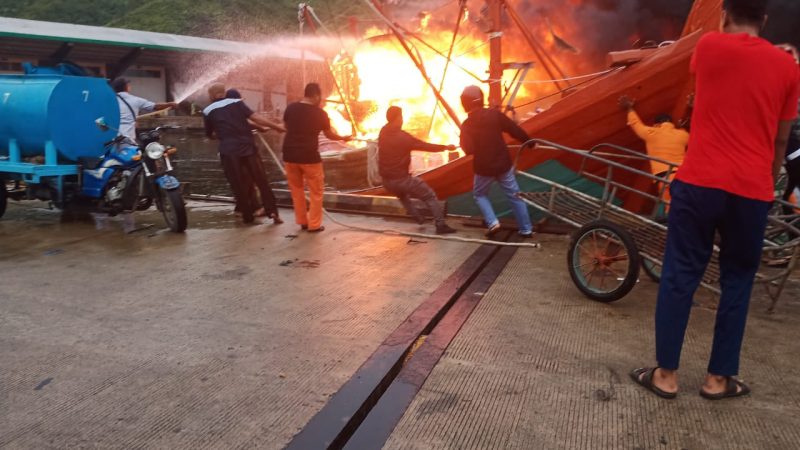 Kapal Nelayan KM. Daya Cipta Terbakar dua Orang Meninggal Dunia