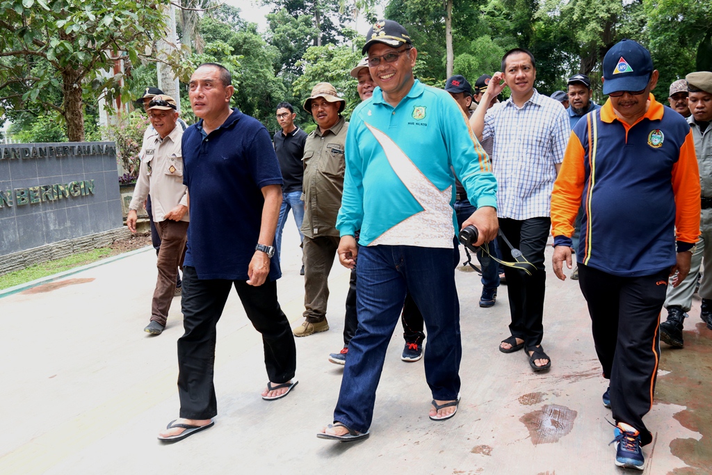 Akhyar Dampingi Gubsu Susuri Sungai Babura