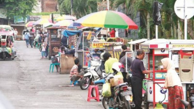 Bulan Puasa, Penjual Batu Akik di Meulaboh Beralih Jualan Minuman Cincau