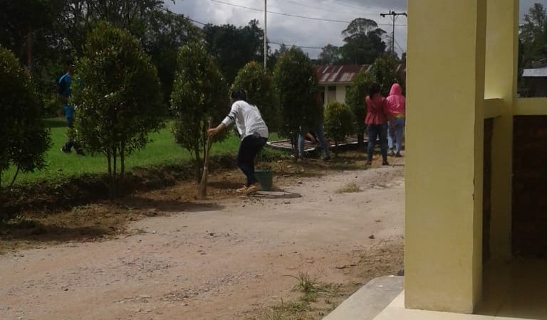 Plt Puskesmas Butar, Naek Nababan Rutin Adakan Jumat Bersih