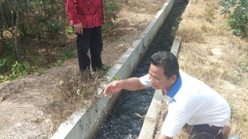 Diduga Cemari Sungai, Dinas LH Sergai Ambil Sempel Limbah PT.STS