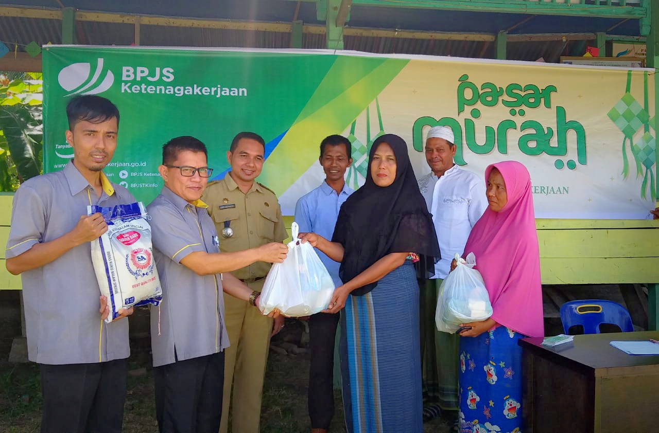 BPJS Ketenagakerjaan Bireuen salurkan Sembako Murah Untuk Masyarakat
