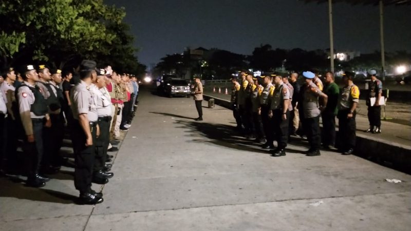 Kapolres Metro Jakarta Utara Apel Malam di Halaman Mall Pluit Village Penjaringan