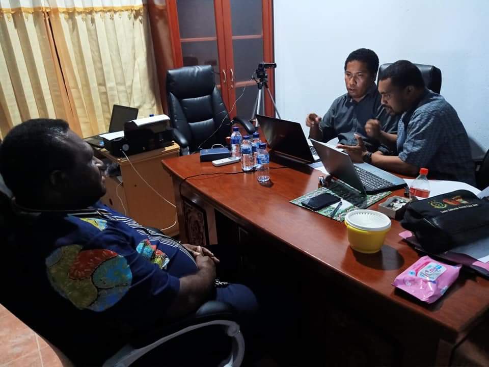 Vinsen Kocu : Kordinator Umum Aliansi Jokowi Provinsi Papua Barat, Mendukung Penuh Ketua DPRD Piter Konjol
