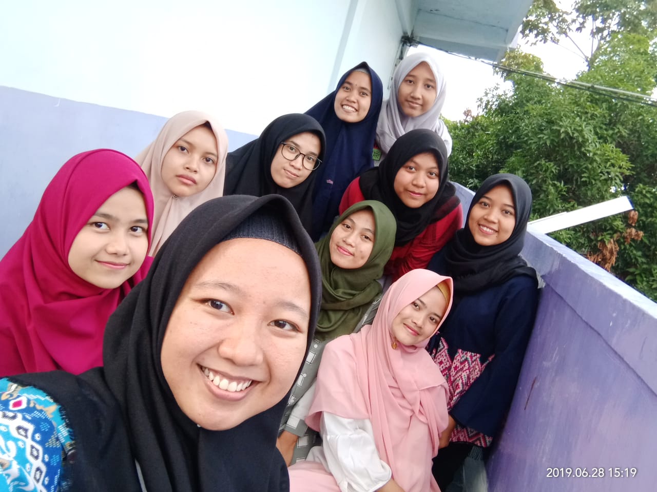 PENERAPAN INOVASI MACHINE LEARNING PADA SOSIAL MEDIA