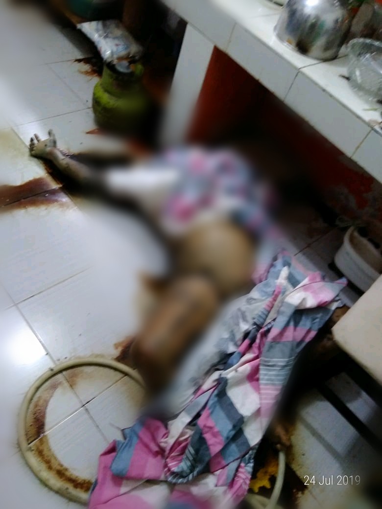 Diduga Sakit, Seorang Wanita Jalan Jati Gang Perbatasan Mencirim Ditemukan Warga Membusuk