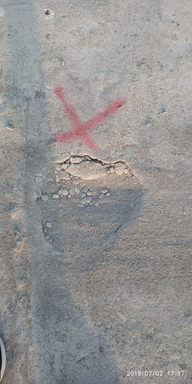 Belum Serah Terima, Bangunan Rabat Beton Desa Nagur Sudah Penuh Lobang