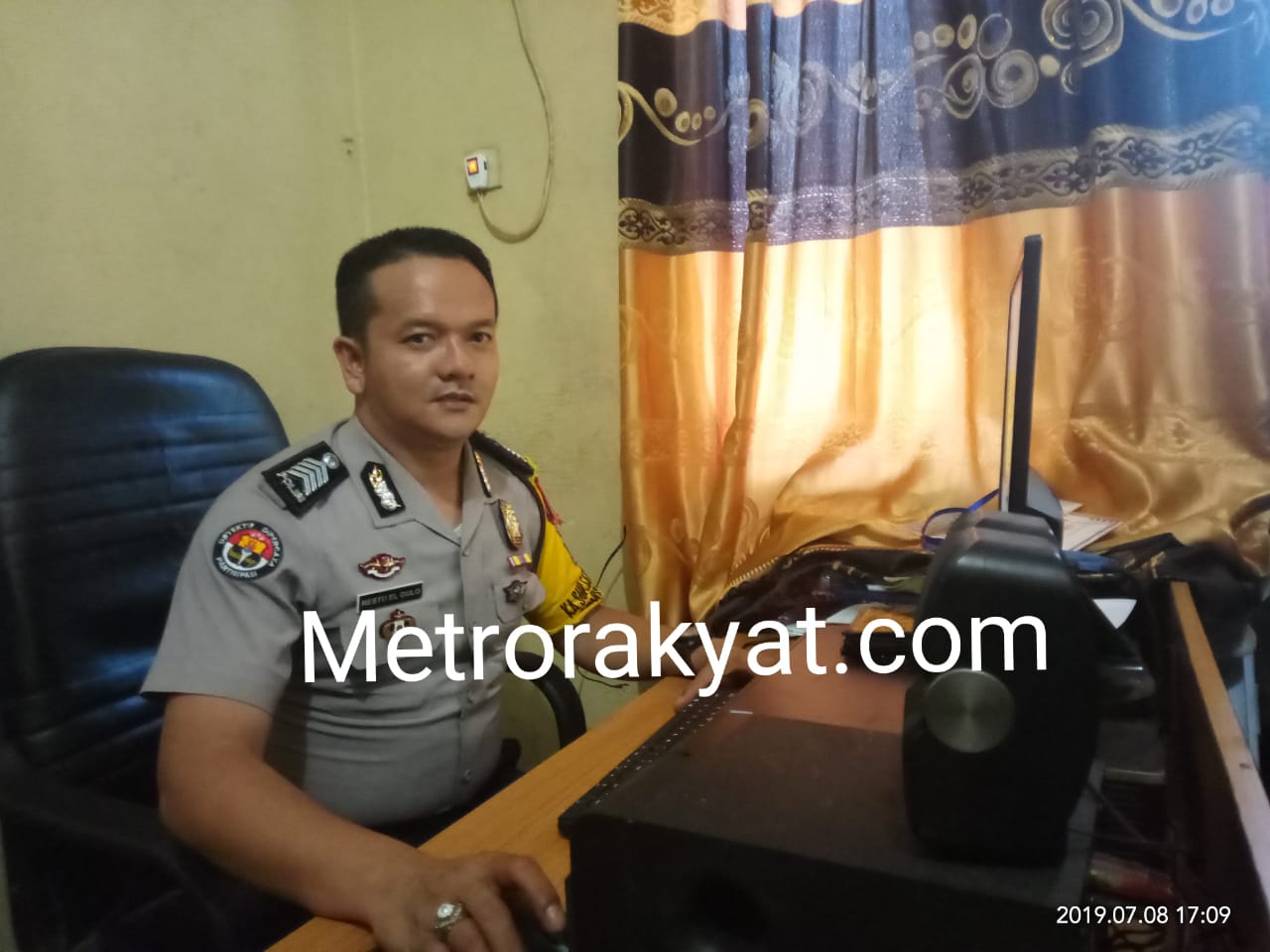 MANTAN PJ KADES LAPORKAN KADES TUGALAGAWU SIROMBU DI POLRES NIAS