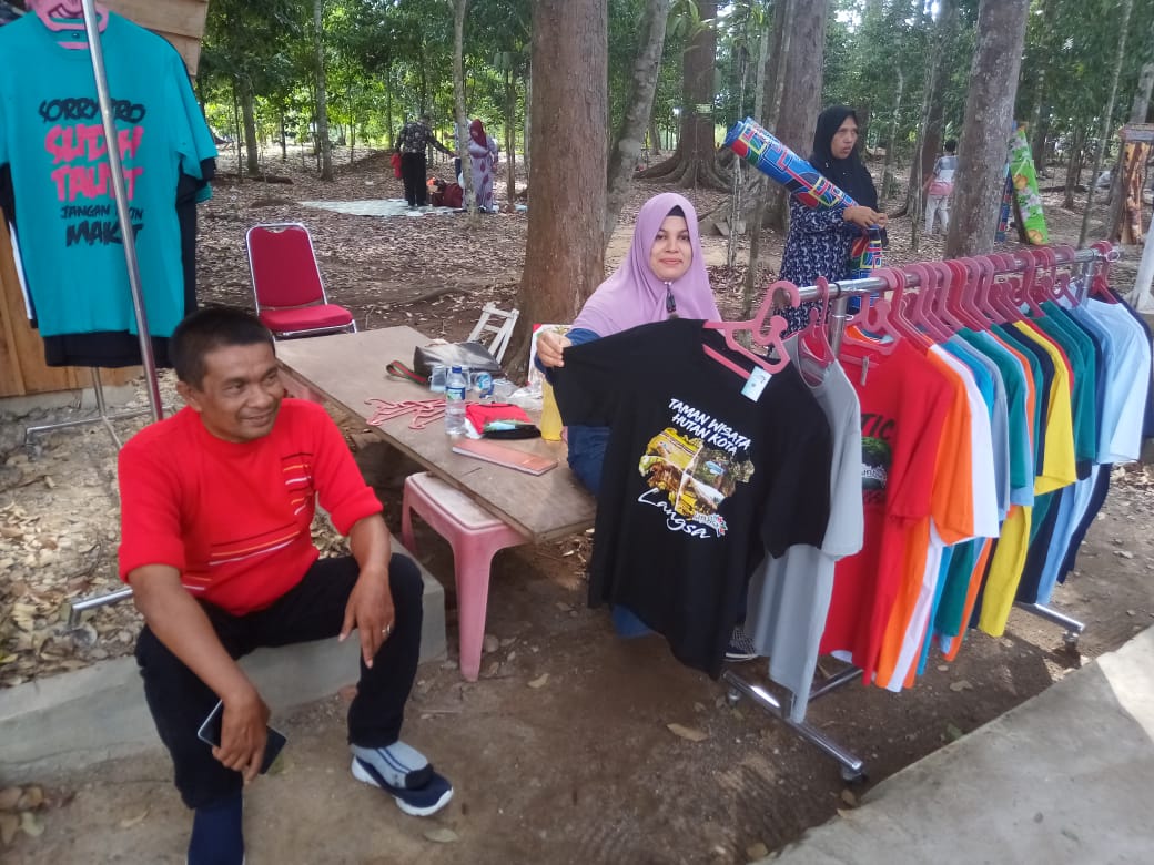 Hutan Wisata Kota Ramai  Dikunjungi Dari Luar