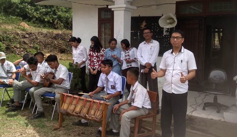 Kepsek SMAN Sitio-tio: Siswa Miliki Pendidikan Karakter