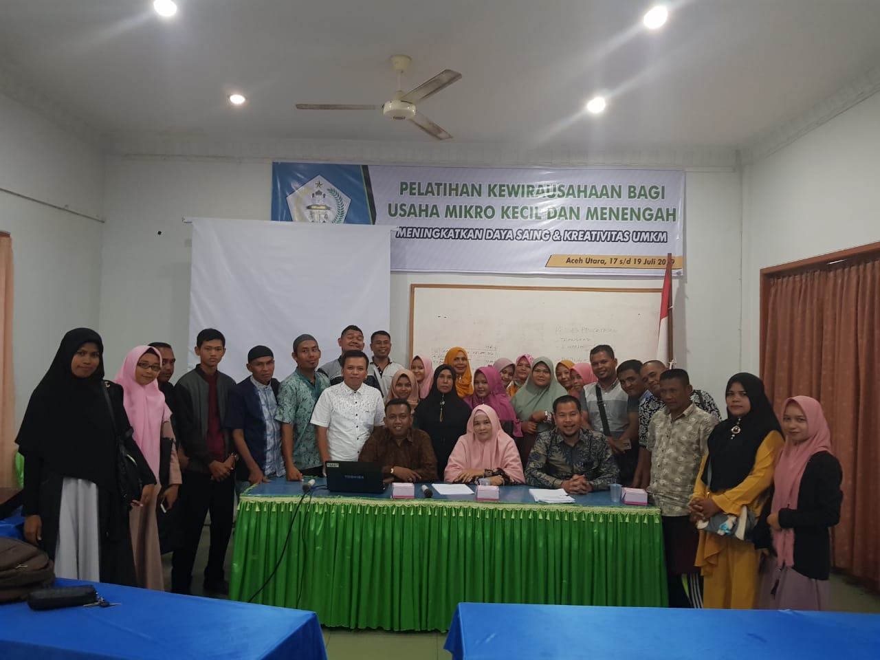Langkah Menuju Masyarakat Wira Usaha, Akademisi Hukum Unimal Beri Pelatihan