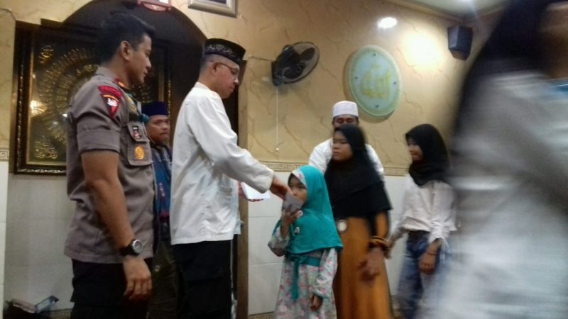 Kapolsek Metro Penjaringan Pimpin Pengajian Yasinan Dan Santunan Anak Yatim