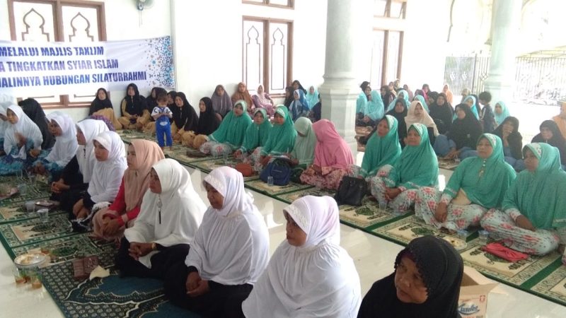 Camat Woyla Barat Buka Wisata Taklim TP PKK  kabupaten Aceh Barat