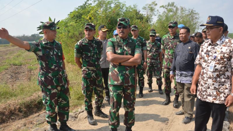 Pangdam IV : Sikap Gotongroyong  Jangan Hanya di TMMD, Tapi Untuk Selamanya