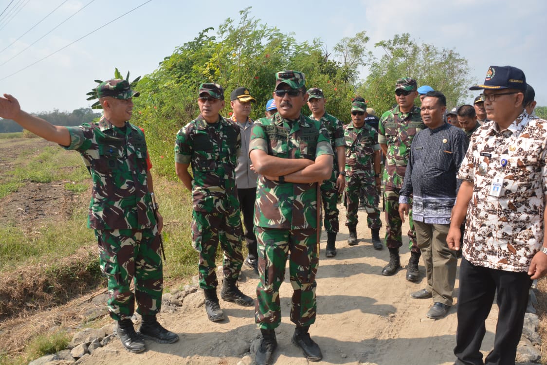 Pangdam IV : Sikap Gotongroyong  Jangan Hanya di TMMD, Tapi Untuk Selamanya