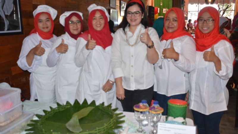 Jajal Kemampuan Anggotanya, Persit Kartika Chandra Kirana Koorcab Rem 071, Ikuti Lomba Hias Tumpeng “Serayu”