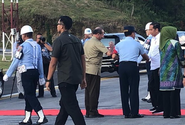 Danlanud Soewondo Turut Sambut Kedatangan Presiden RI di Bandara Internasional Silangit