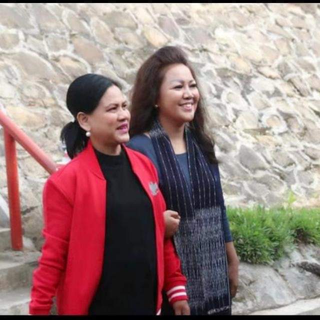Hari Ke-2 di Taput, Presiden Joko Widodo Kunjungi Salib Kasih