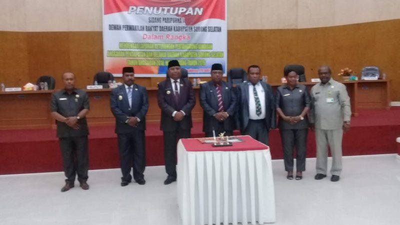Tiga Fraksi DPRD Nyatakan Terimah LKPJ 2018  Bupati Sorsel