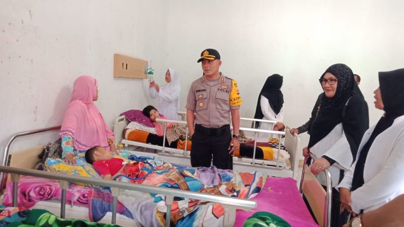 Puluhan Murid SD Bandar Lampahan Diduga Keracunan Mie Pecal