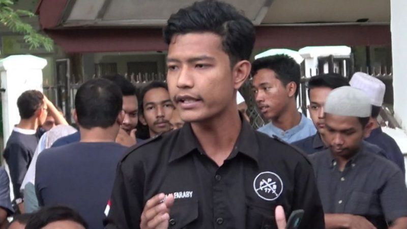 MAHASISWA ACEH KRITIK JOKOWI UNTUK MENGGANTI MENTERI RISET TEKNOLOGI DAN PENDIDIKAN TINGGI