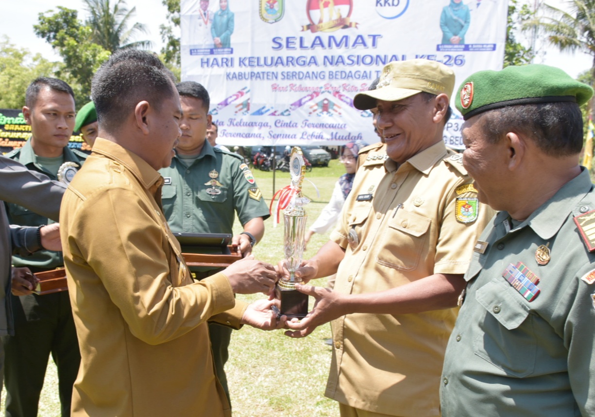 Bhaksos TNI Manunggal Bersama KB-Kes Dalam Rangka Harganas 2019