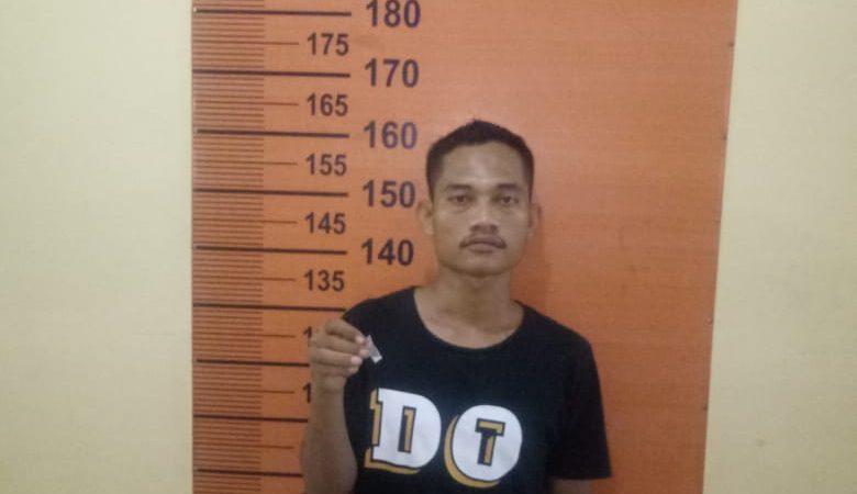 Dikibusi Warga Bawa Sabu ke Warung Nasi, Riki Ditangkap Polsek Pancur Batu