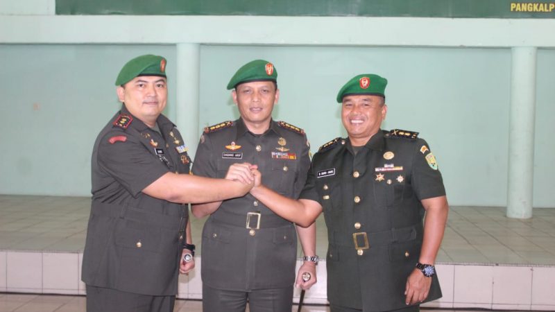 DANREM 045/GAYA PIMPIN PENYERAHAN JABATAN KASREM 045/GAYA, DANDIM 0413/BKA DAN DANDIM 0431/BABAR