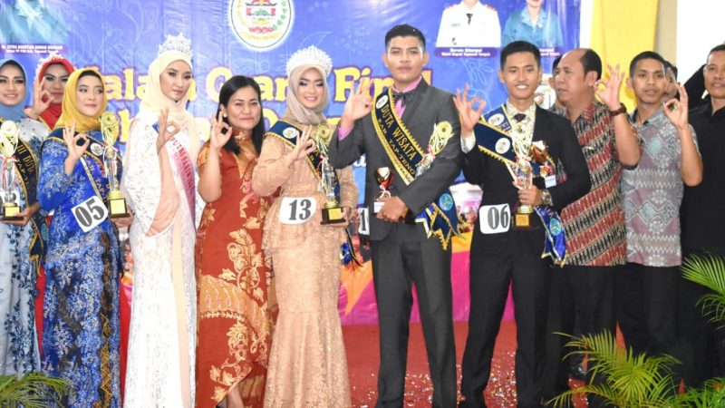 Faisal Akbar Dan Mainur Azahra Terpilih Sebagai Duta Wisata Kabupaten Tapanuli Tengah Tahun 2019