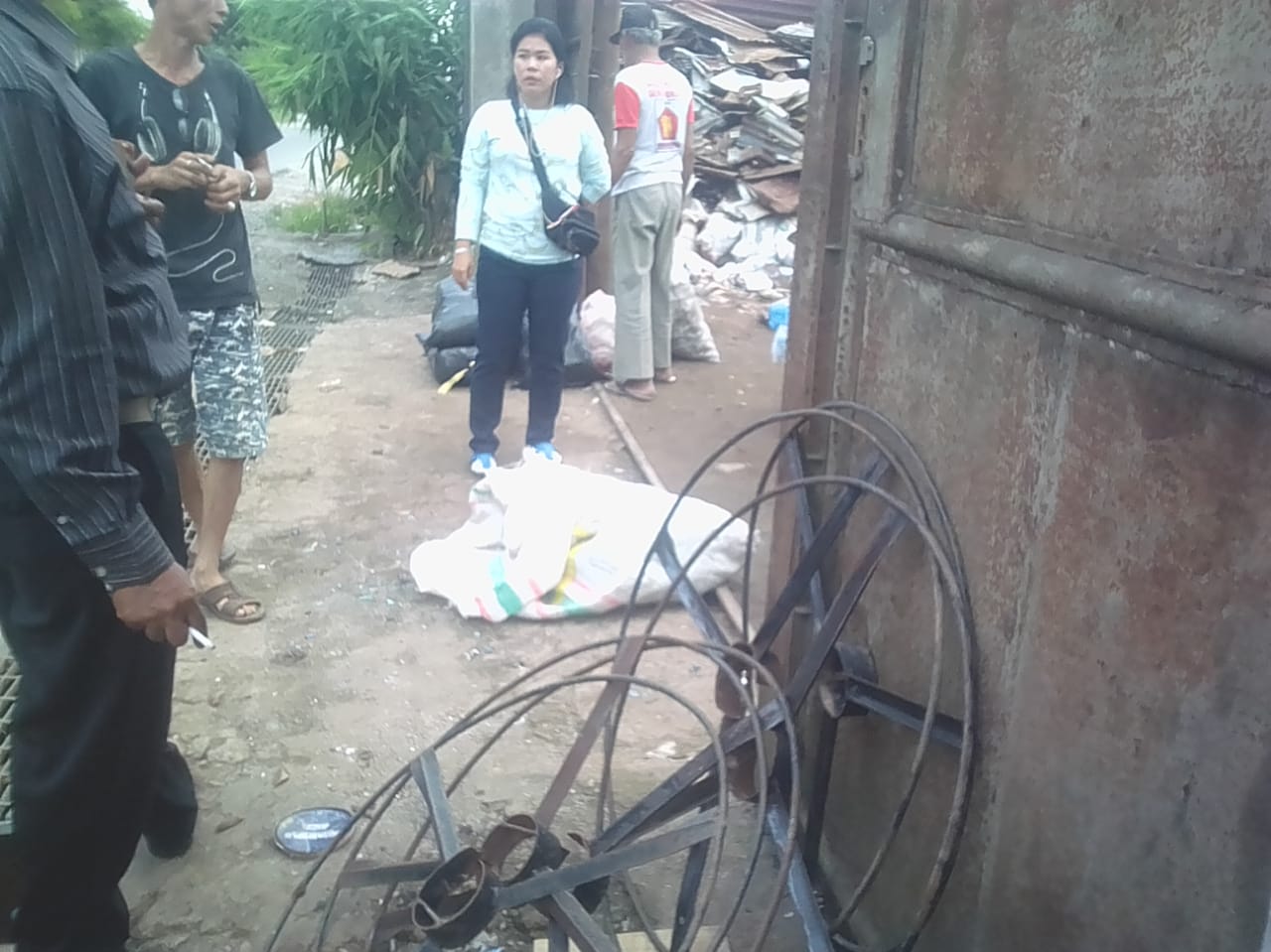 Besi Penyangga Buah Naga Milik Samosir Ditemukan Di Gudang Botot