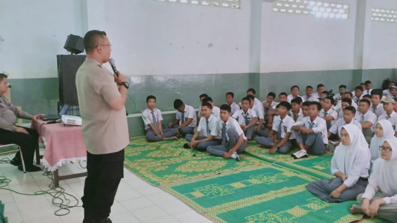 Sampaikan Bahaya Narkotika, AKP Rikky Ramadhan Sambangi Sekolah Eria