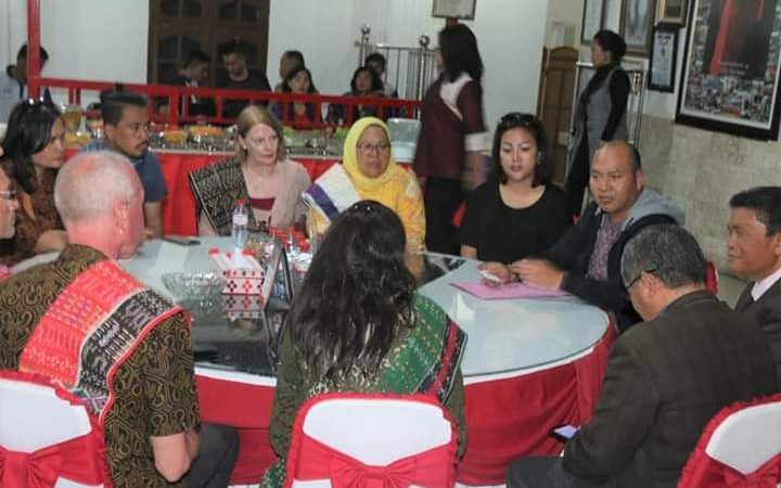 Bupati Taput Sambut Kunjungan Media Perth Australia